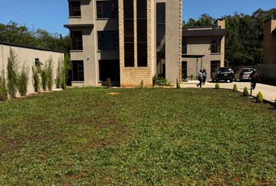 6 Bed Villa with En Suite in Karen