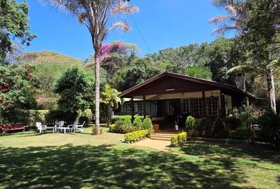 4.45 ac Land at Karen Hardy