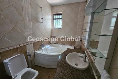 4 Bed Townhouse with En Suite in Westlands Area