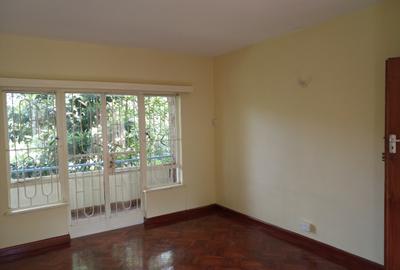 1 Bed Apartment with Parking at Kileleshwa Near Kasuku Centre Nairobi - 4
