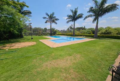 4 Bed Townhouse with En Suite in Ridgeways