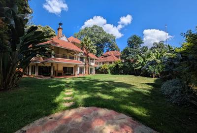 5 Bed Townhouse with En Suite in Rosslyn - 2