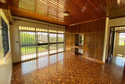 4 Bed Villa with En Suite at Old Runda - 4