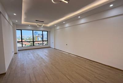 2 Bed Apartment with En Suite in Westlands Area
