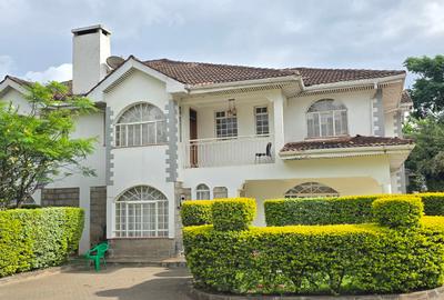 4 Bed Townhouse with En Suite at Off Convent Drive - 4