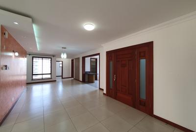 3 Bed Apartment with En Suite in Parklands - 4