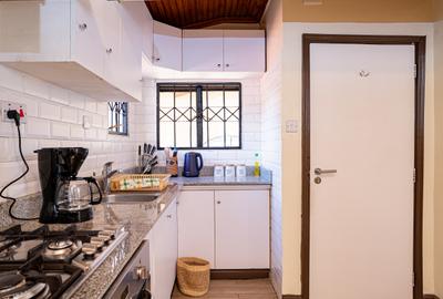 Serviced 2 Bed Apartment with En Suite at Brookside Drive