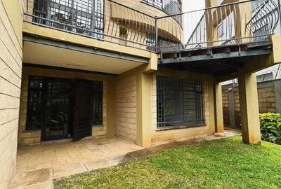 4 Bed House with En Suite at Lavington