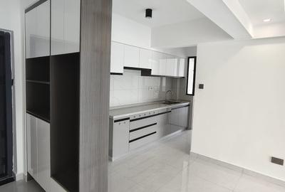 2 Bed Apartment with En Suite in Westlands Area - 3