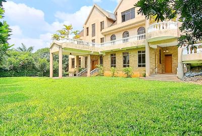 6 Bed House with En Suite in Kiambu Road