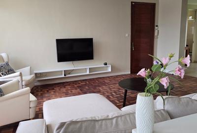 Furnished 3 Bed Apartment with En Suite at Hatheru Road - 2