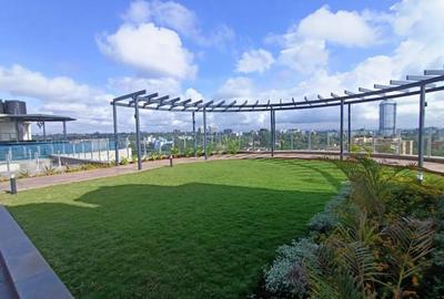 3 Bed Apartment with En Suite in Riverside - 4