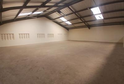 6,200 ft² Warehouse with Backup Generator in Ruaraka - 3