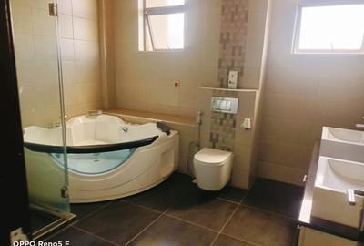 3 Bed Apartment with En Suite at Westland