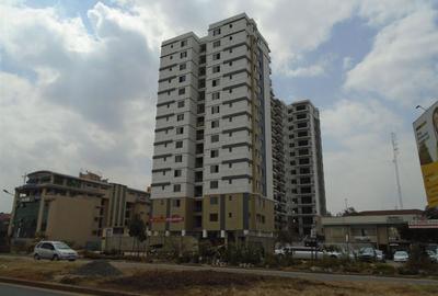 3 Bed Apartment with En Suite in Ngong Road