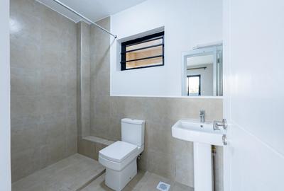 1 Bed Apartment with En Suite in Kitisuru - 4