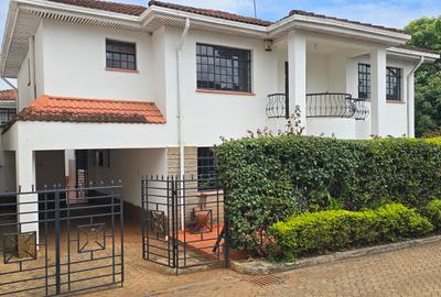 4 Bed Townhouse with En Suite in Lavington - 3