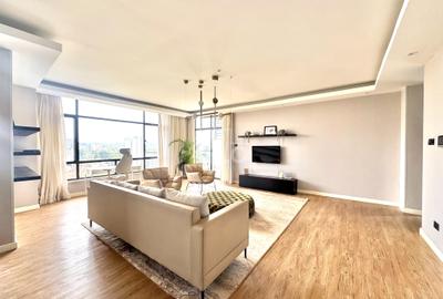 Furnished 3 Bed Apartment with En Suite in Brookside