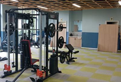 Studio Apartment with Swimming Pool at Off Lenana Road - 2