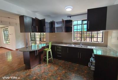 4 Bed Townhouse with En Suite at Off Convent Drive