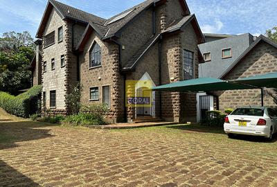 5 Bed Townhouse in Lavington