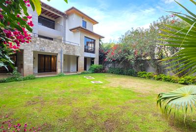 5 Bed Townhouse with En Suite at Mzima Springs.