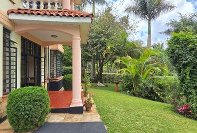 5 Bed House with En Suite at Rosslyn