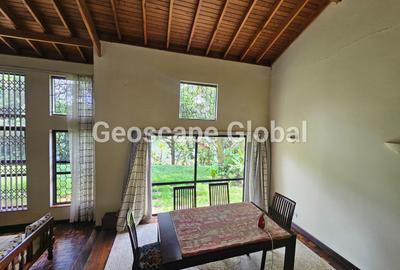 4 Bed House with En Suite in Nyari