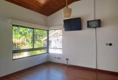 6 Bed House with En Suite in Gigiri - 4