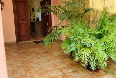 4 Bed Townhouse with En Suite at Convent Drive - 3