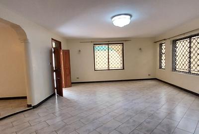 6 Bed House with En Suite at Magadi Road - 4