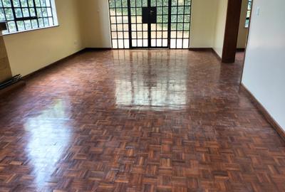 4 Bed Townhouse with En Suite in Kitisuru