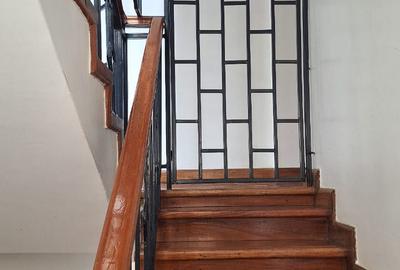 5 Bed Townhouse with En Suite in Lavington