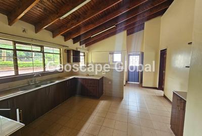 4 Bed House with En Suite in Runda