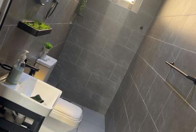 2 Bed Apartment with En Suite at Greenwood - 4