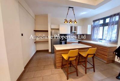Furnished 2 Bed Apartment with En Suite at Spring Valley