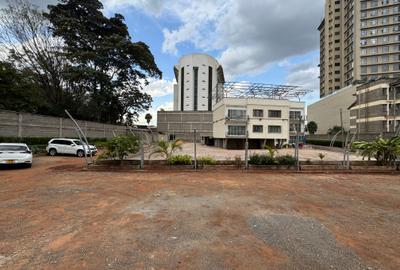 2,016 m² Commercial Property with Service Charge Included in Westlands Area