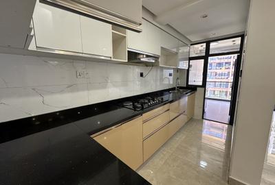 2 Bed Apartment with En Suite in Lavington