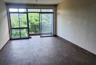 3 Bed Apartment with En Suite at Isk - 2