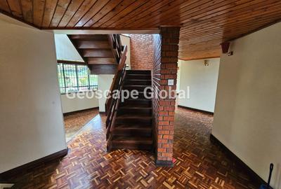 5 Bed House with En Suite in Gigiri