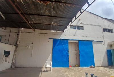 4,500 ft² Warehouse with Backup Generator in Embakasi