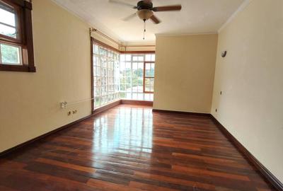 4 Bed Townhouse with En Suite in Brookside - 4