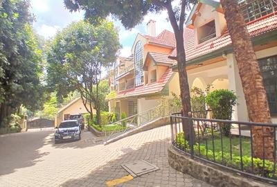 4 Bed Townhouse with En Suite at Lavington Green - 2
