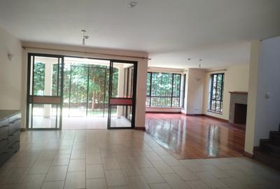 4 Bed Townhouse with Swimming Pool in Runda