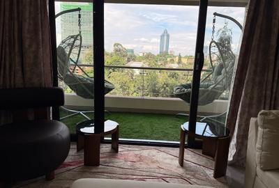 Serviced 3 Bed Apartment with En Suite at Riverside Square - 4