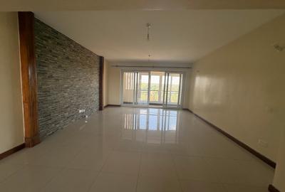 4 Bed Apartment with En Suite in Parklands - 3