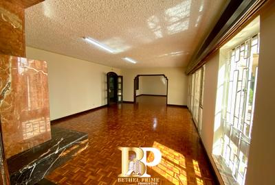 4 Bed House with En Suite in Gigiri