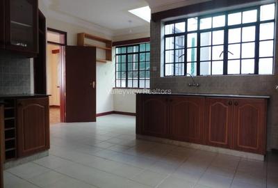 4 Bed Townhouse with En Suite in Lavington - 3