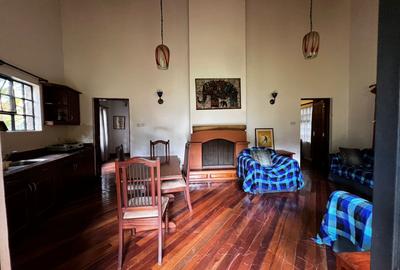 5 Bed House in Karen Hardy - 4