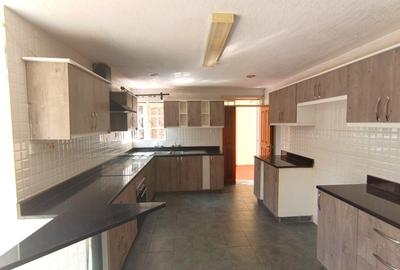 4 Bed House with En Suite in Gigiri - 4